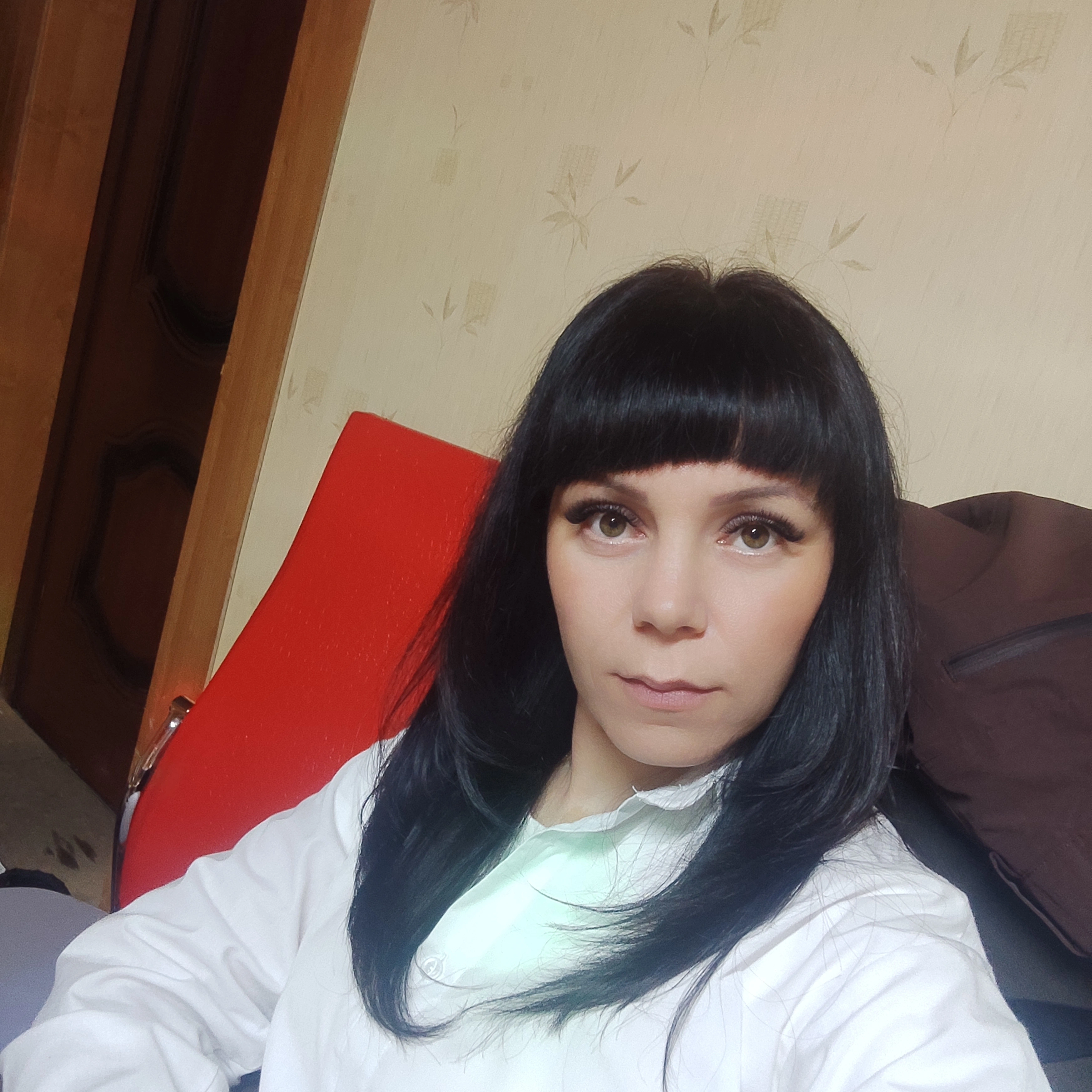 Попова Наталья Олеговна.
